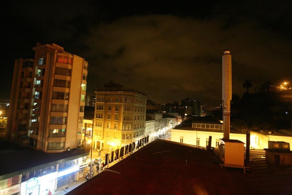 Hotel Puerta De Alcala บัลปาราอีโซ ภายนอก รูปภาพ