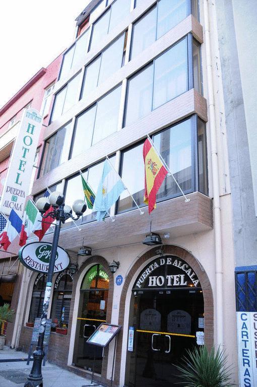 Hotel Puerta De Alcala บัลปาราอีโซ ภายนอก รูปภาพ